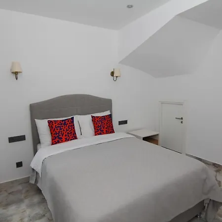 Marina Premium Residences