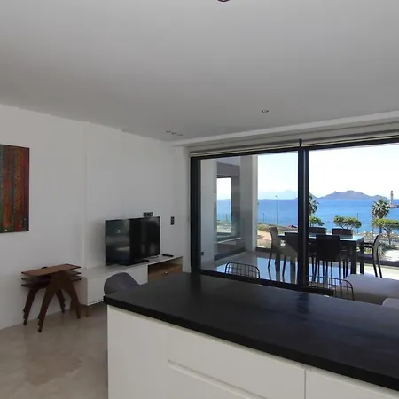 Marina Premium Residences