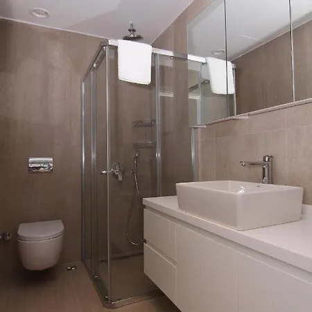 Marina Premium Residences *
